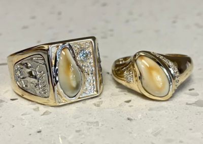 Handcrafted fine yellow gold signet ring with engraved initials, Leduc, AB