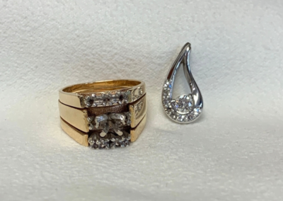 Fine luxury yellow gold pendant with pear-shaped diamond drop by Leduc Goldsmiths