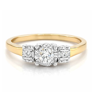 Round Cut Engagement Ring