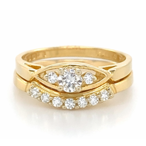 Round Cut Engagement Ring and Band